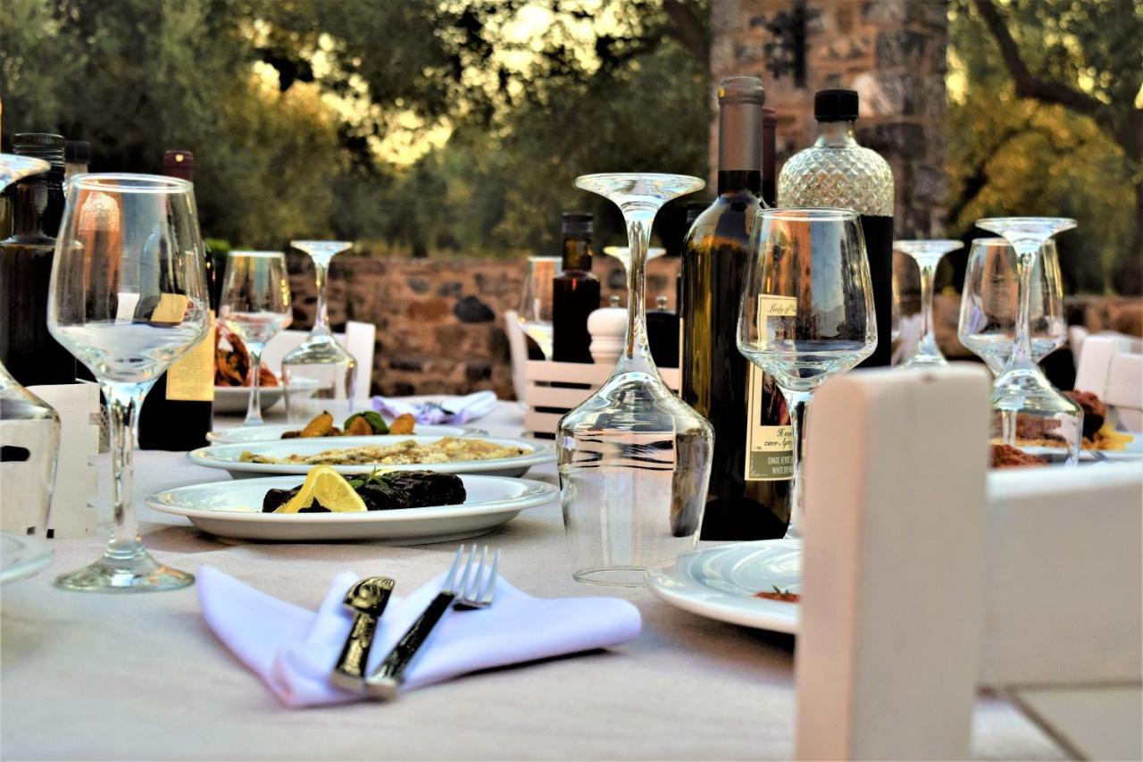 Liotrivi Historical Mansion And Boutique Hotel Monemvasia Bagian luar foto