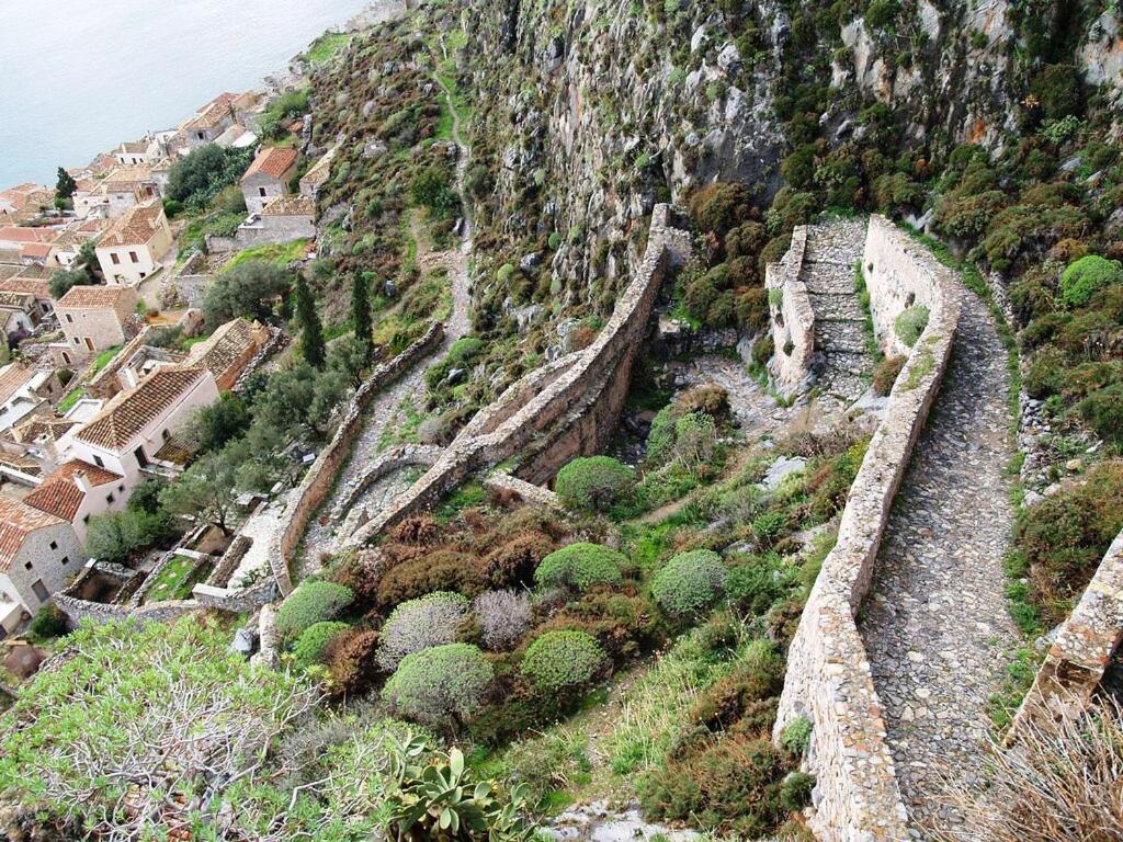 Liotrivi Historical Mansion And Boutique Hotel Monemvasia Bagian luar foto